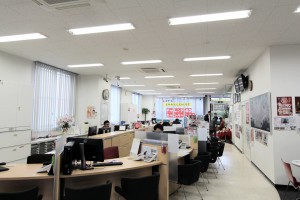 川商ハウス本店写真